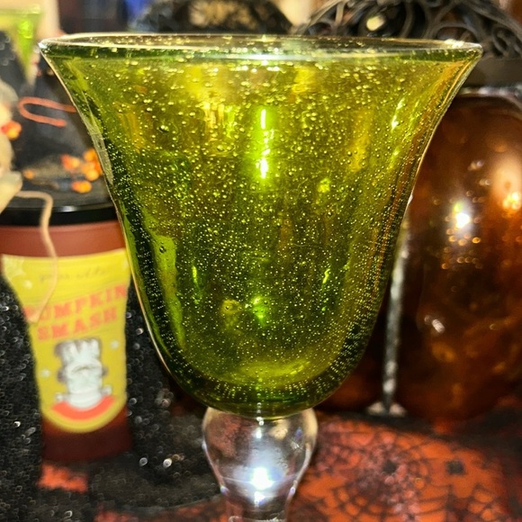 Artland Iris Green Seeded Glass Water Goblet - Picture 4 of 4